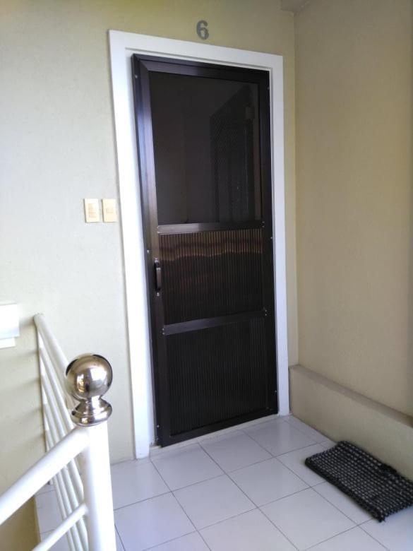 V.F. Riton Apartelle 拉瓦格 外观 照片