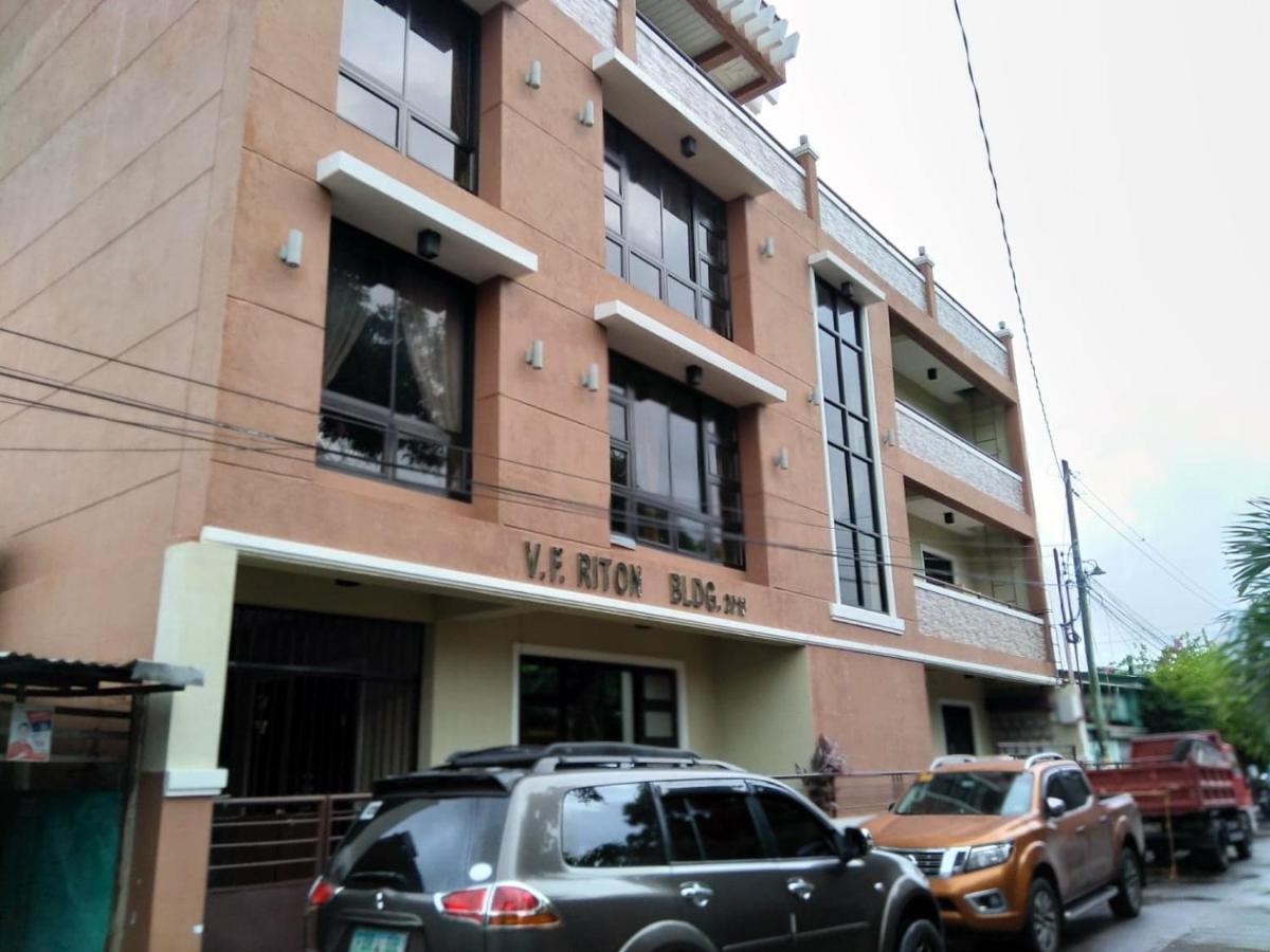 V.F. Riton Apartelle 拉瓦格 外观 照片