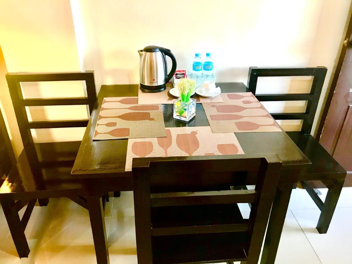 V.F. Riton Apartelle 拉瓦格 外观 照片