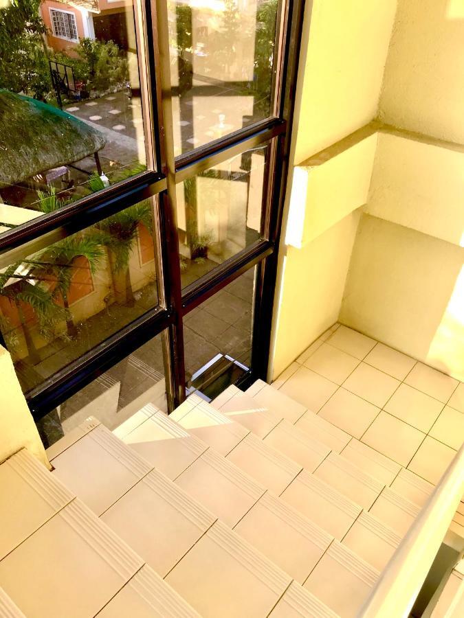 V.F. Riton Apartelle 拉瓦格 外观 照片